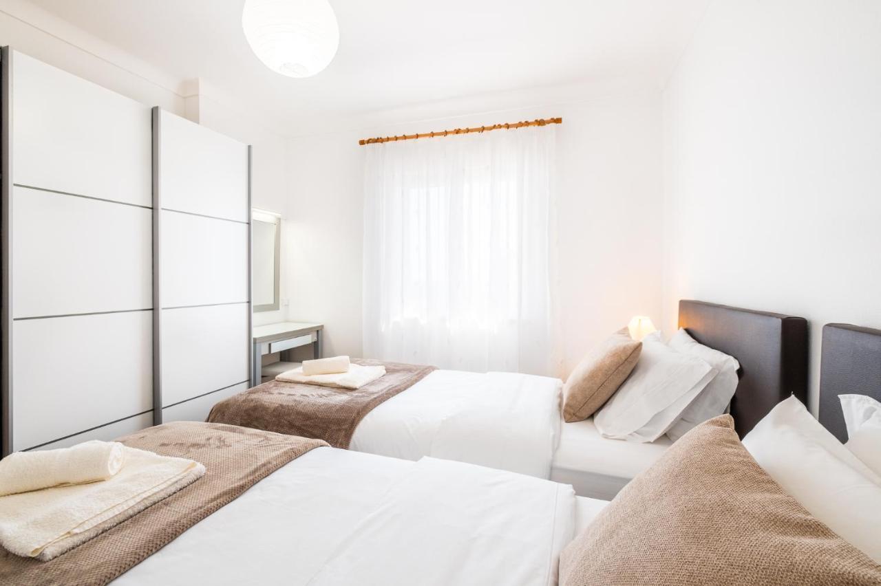Villa Estrelicia - Pool - Free Wi-Fi - New In Booking 楼尔 外观 照片