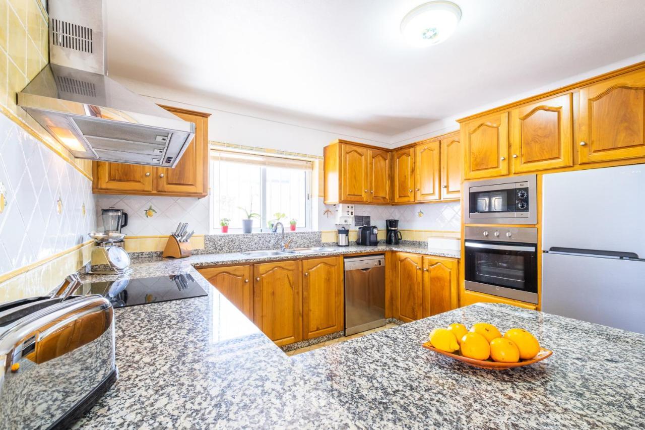 Villa Estrelicia - Pool - Free Wi-Fi - New In Booking 楼尔 外观 照片