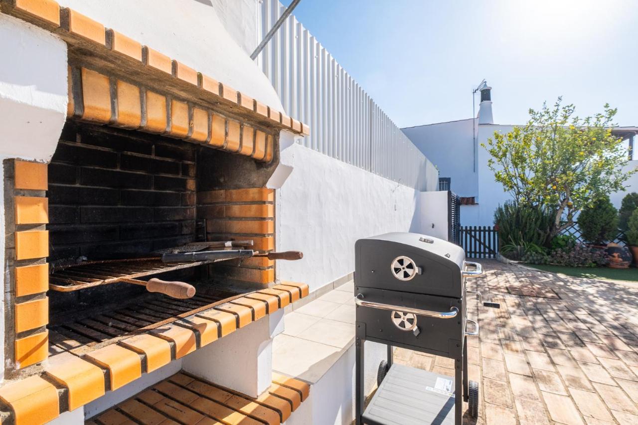 Villa Estrelicia - Pool - Free Wi-Fi - New In Booking 楼尔 外观 照片