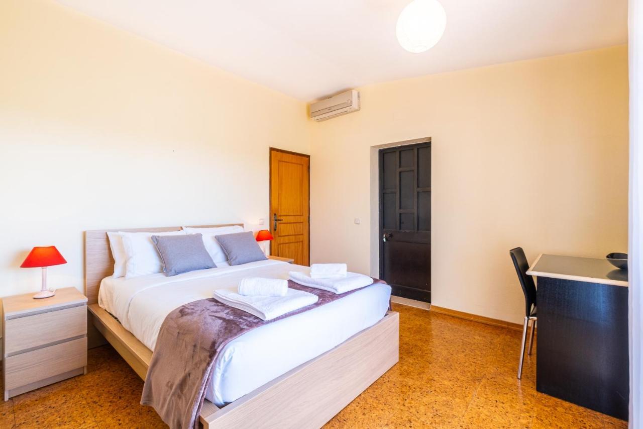 Villa Estrelicia - Pool - Free Wi-Fi - New In Booking 楼尔 外观 照片