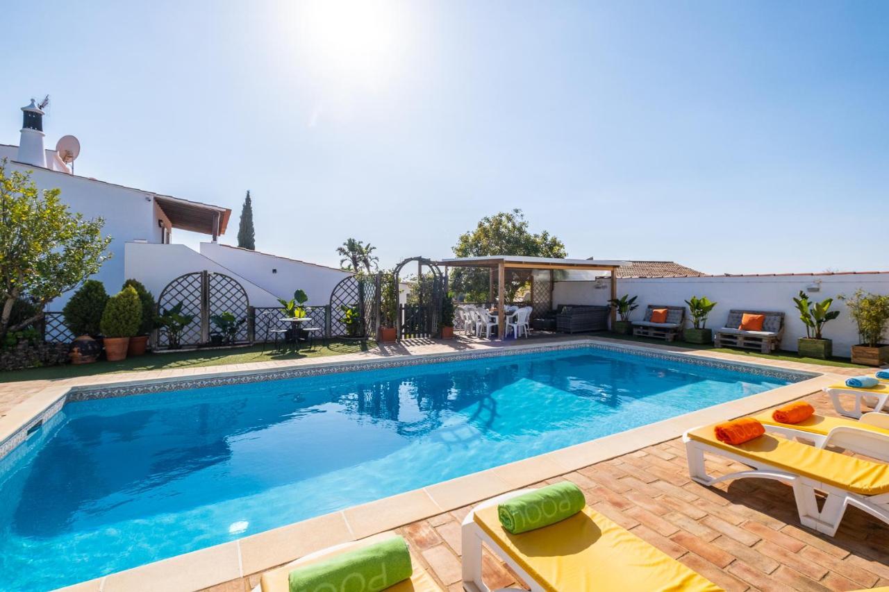 Villa Estrelicia - Pool - Free Wi-Fi - New In Booking 楼尔 外观 照片